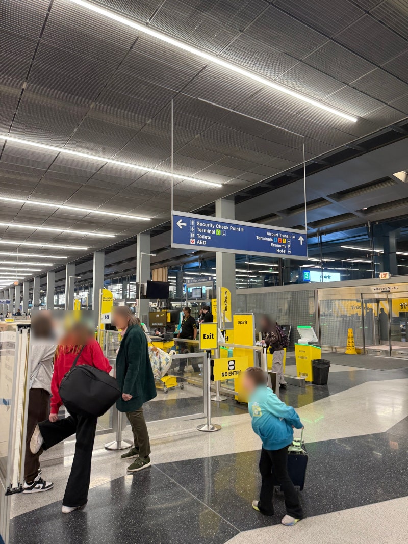 미국 여행] 스피릿항공 후기 미국 저가항공사는 우리와 비슷할까 미국LCC 스피릿항공 시카고오헤어 to 뉴욕라과디아 탑승후기  #spirit항공 : 네이버 블로그