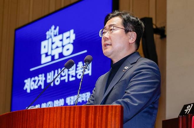 민주당, <b>윤석열 구속 취소 즉시항고</b> 안 하면 심우정 검찰총장... 