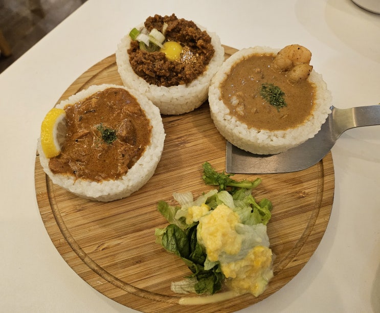  세가지맛 카레를 한 번에 맛볼 수 있는 소코아 천안신불당점