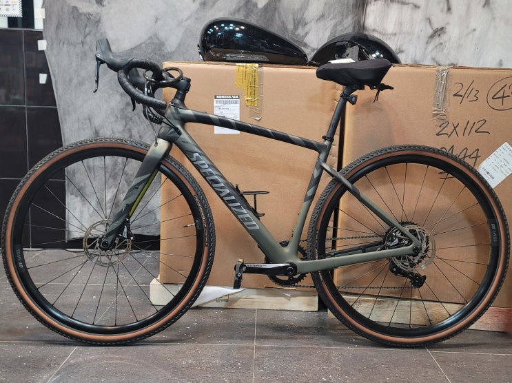  스페셜라이즈드(SPECIALIZED) 그래블 바이크 다운튜브 로고  - 중곡 리카본