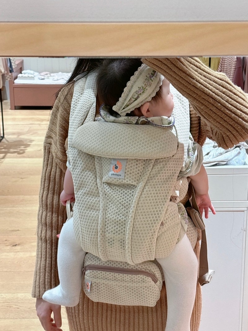 에르고베이비 아기띠 옴니디럭스 옴니브리즈 비교 차이 변경된 점