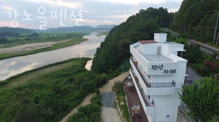 강노을펜션 사진 2