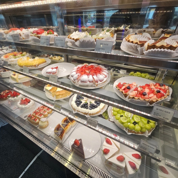  보노베리, 타르트와 케이크가 유명한 부산대역 카페