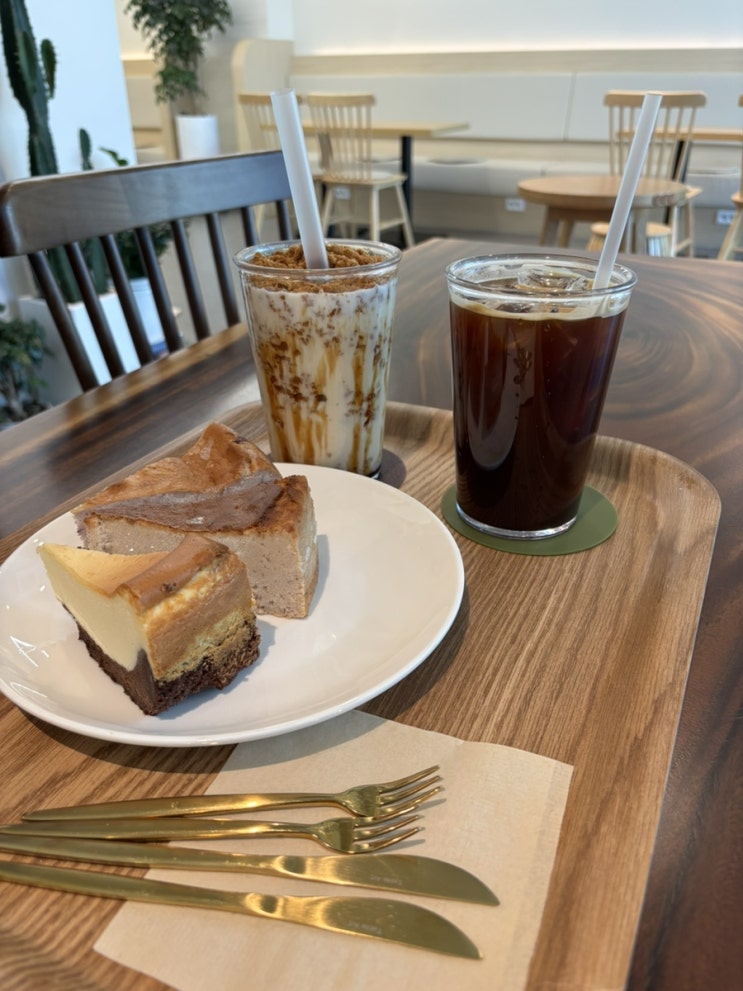  부산 기장 이케아 근처 수제치즈케이크와 빙수가 맛있는 카인드엉클 부산오시리아점