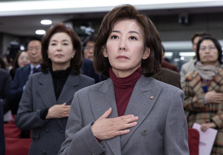 나경원 “<b>공수처</b> 해체법 추가 발의…헌재, 尹 탄핵 각하해야”