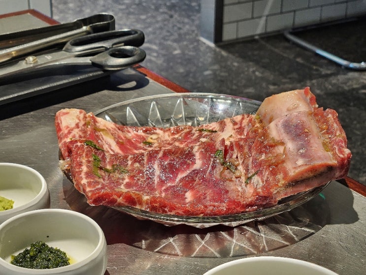 [충무로역 맛집] 청기와타운 충무로점, 탄탄한 맛을 내는 소갈비가 인상적인 충무로 갈비 맛집 (충무로 고깃집, 충무로 회식, 충무로역 콜키지프리)