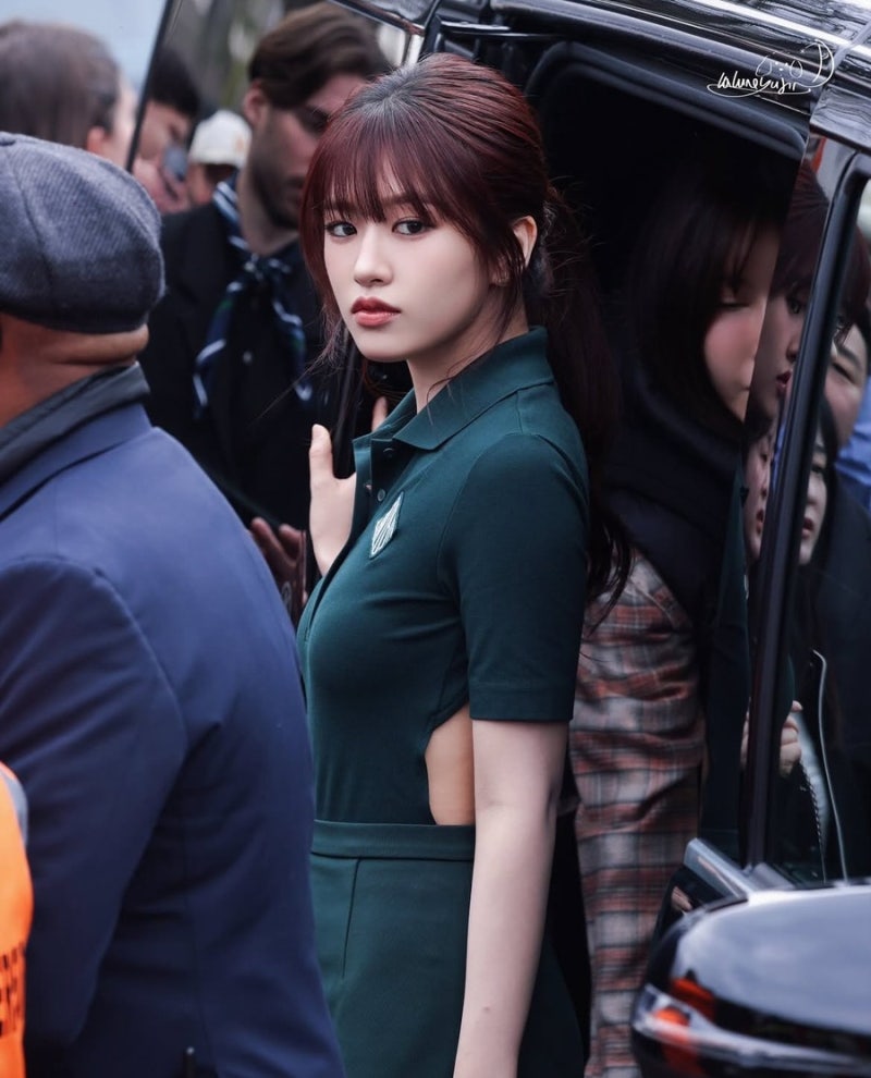 팬들 사이에서 호불호 갈린다는 안유진 패션 근황