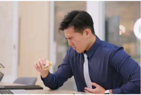  GERD 역류성식도염 증상 위산역류 원인 치료 약