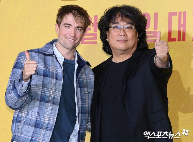 봉준호, '기생충' 신화는 계속…'미키 17' 200만 돌파 "올해 최단 기록"