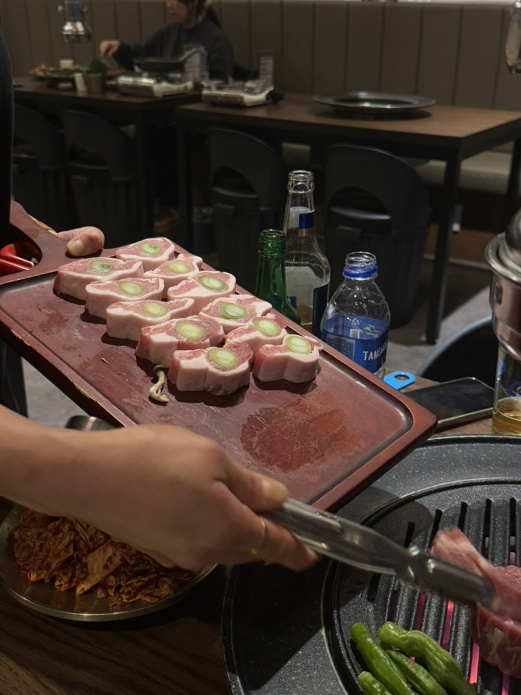  목약관 | 건대 자양동 세계최초 대파가브리살 구워주는 고기집 쏘쏘
