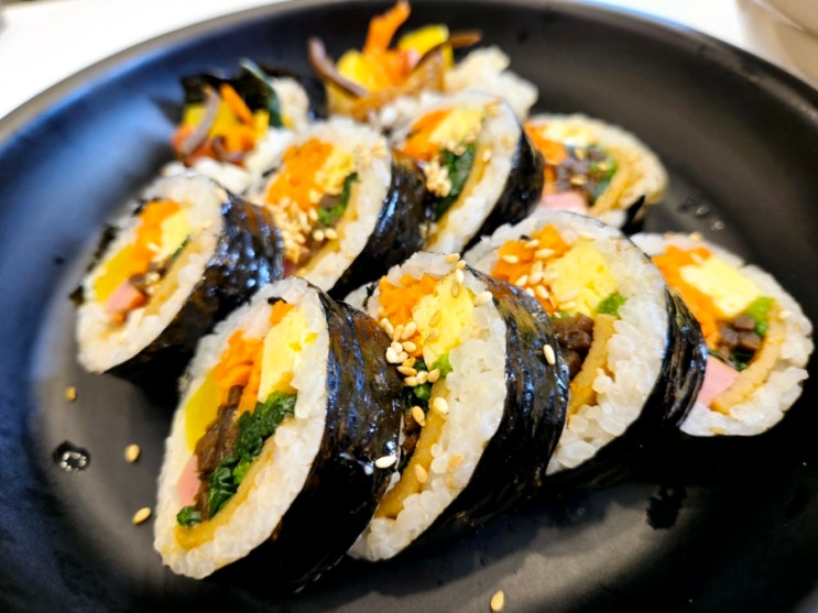  싸다김밥 청담역점에서 만난 가성비 끝판왕 분식 메뉴