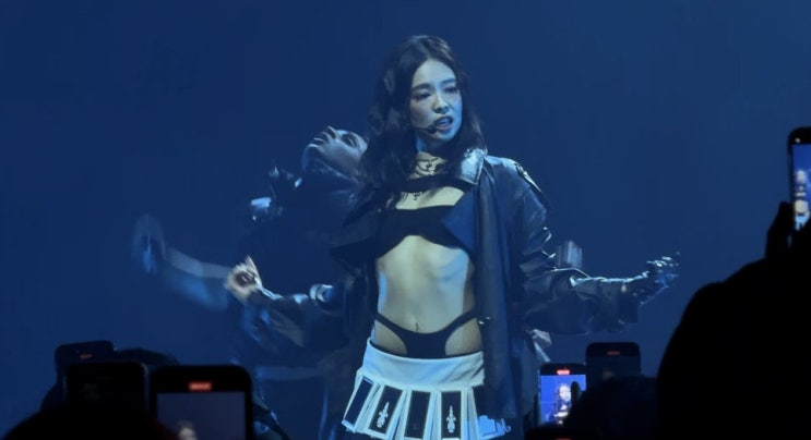  블랙핑크 제니 노출 미국 콘서트 의상 논란 사진 패션 정보 총정리