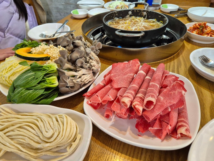  용인 수지 샤브샤브 칼국수 현지인들이 즐겨 찾는 샤브나리