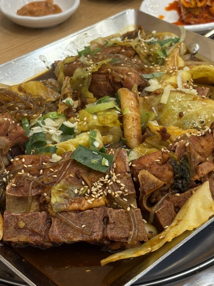  죽도시장맛집 뼈찜 추천 누리마을감자탕 죽도점