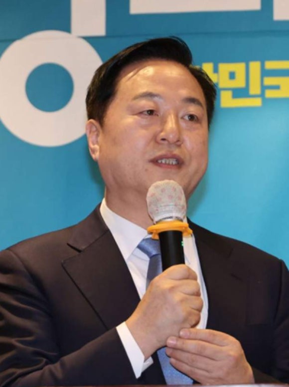 김두관, 광주서 `헌법개정 제안서` 북콘서트 성황리 마쳐...