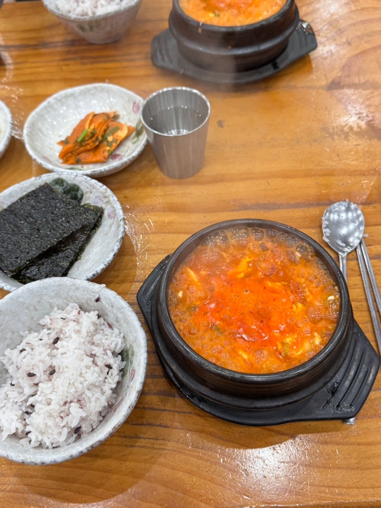  청주 순두부 맛집, 명품순두부 봉명점 – 얼큰한 국물과 돌솥밥 내돈내산 후기