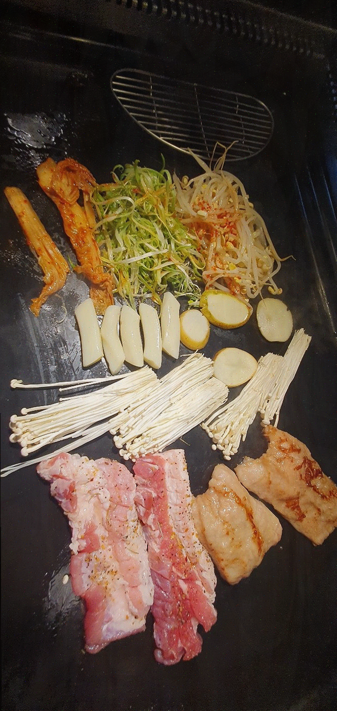 방촌동 삼겹살 맛집! 배꼽숙성삼겹살과막창에서 풍미를 만나다