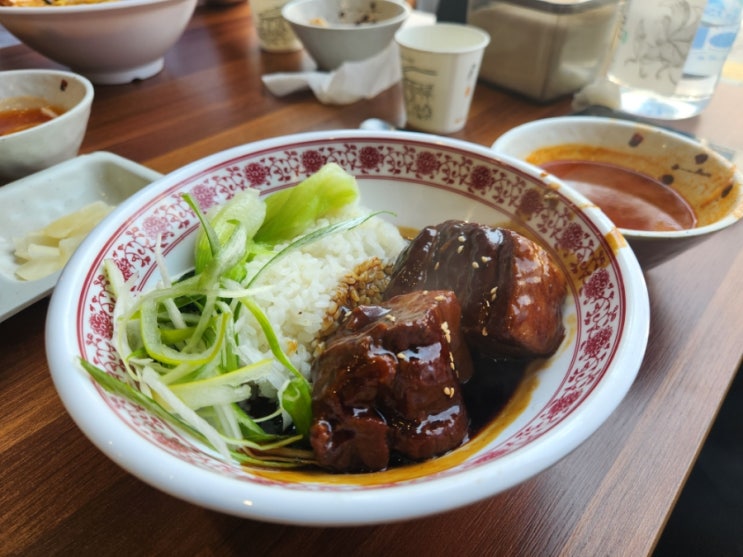 대구 각산동 신서혁신도시 신상 중식당 맛집 홍류 동파육밥 탄탄멘 중화비빔밥 짬뽕 후기 대구 각산동 신서혁신도시 신상 중식당 맛집 홍류 동파육밥 탄탄멘 중화비빔밥 짬뽕 후기