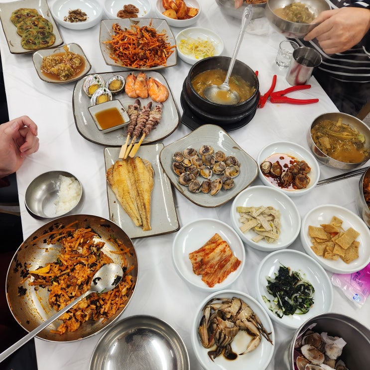  순천 꼬막 정식 맛집 짱뚱어탕과 즐기는 푸짐한 한상 '향미정'