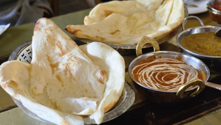  혜화역 맛집 : 머노까머나 대학로점에서 인도커리 뿌시고 옴