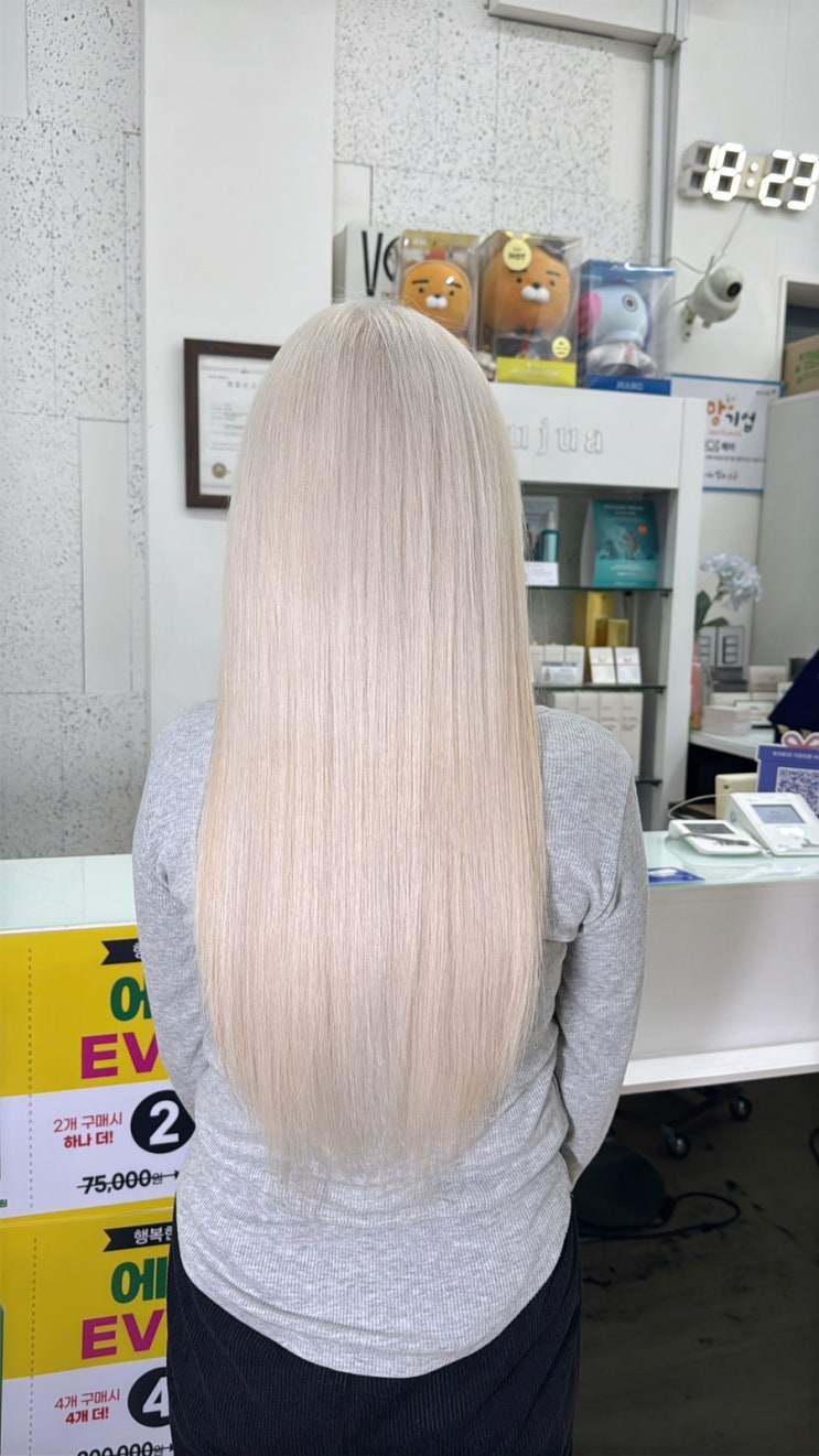  시흥시정왕동배곧 에서 뿌리탈색 추천! 배곧미용실 보그헤어배곧점 손상없는 뿌리탈색 후 백금발염색