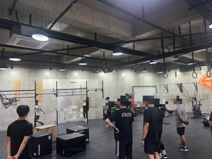  첨단 크로스핏 같이 즐기는 운동 맛