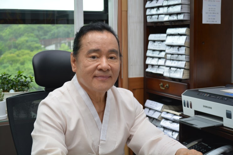 졸업 후 입학시즌은 사주·대운 끌어올릴 복신작명개명으로 응원하기 / 대간작명철학원 교량 이욱재 원장