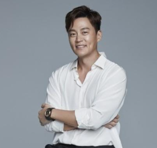 핑계고 이서진 시계, 그의 시계 브랜드는?