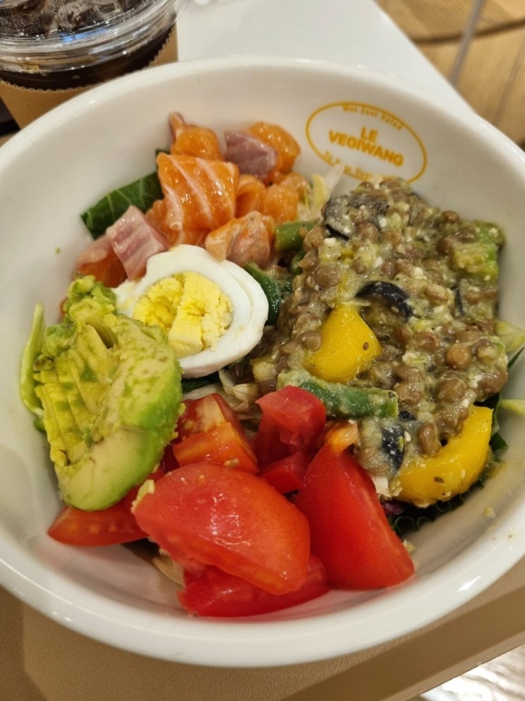  잠실 롯데몰 푸드코트 르베지왕 포케, 유미분김밥