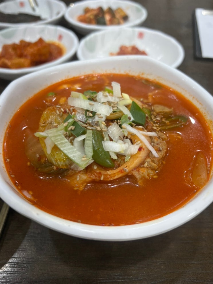  김해 김치찌개 맛집 : 토박이 식당