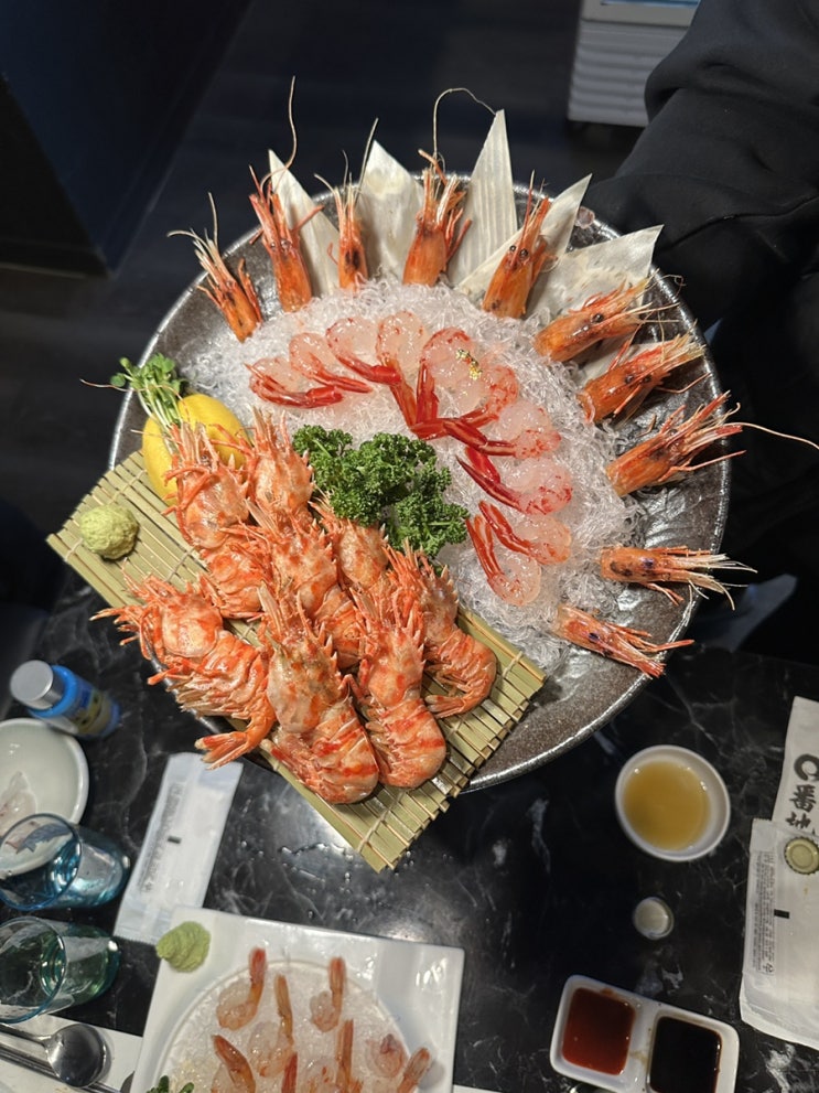  역삼동 맛집 꽃새우 영번지 짠한형 신동엽 단골집 독도새우 도화새우 존슨탕
