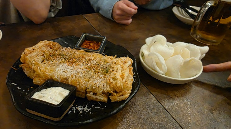  명리단길 맛집 술곳간 서울 강동구 밤 데이트 가볼만한곳