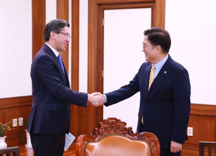 <b>우원식 국회의장</b>, 압두살로모프 주한우즈벡<b>대사 접견</b>