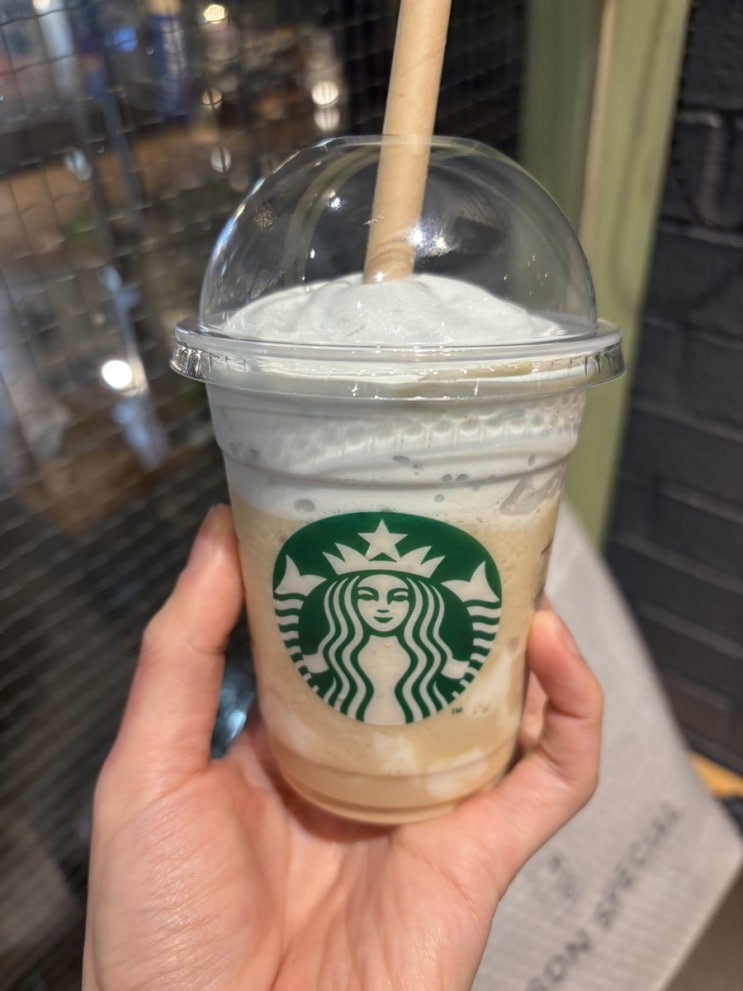  봄하늘 밀크커피 프라푸치노 春空 ミルクコーヒー フラペチーノ (3월 일본 스타벅스 한정메뉴)