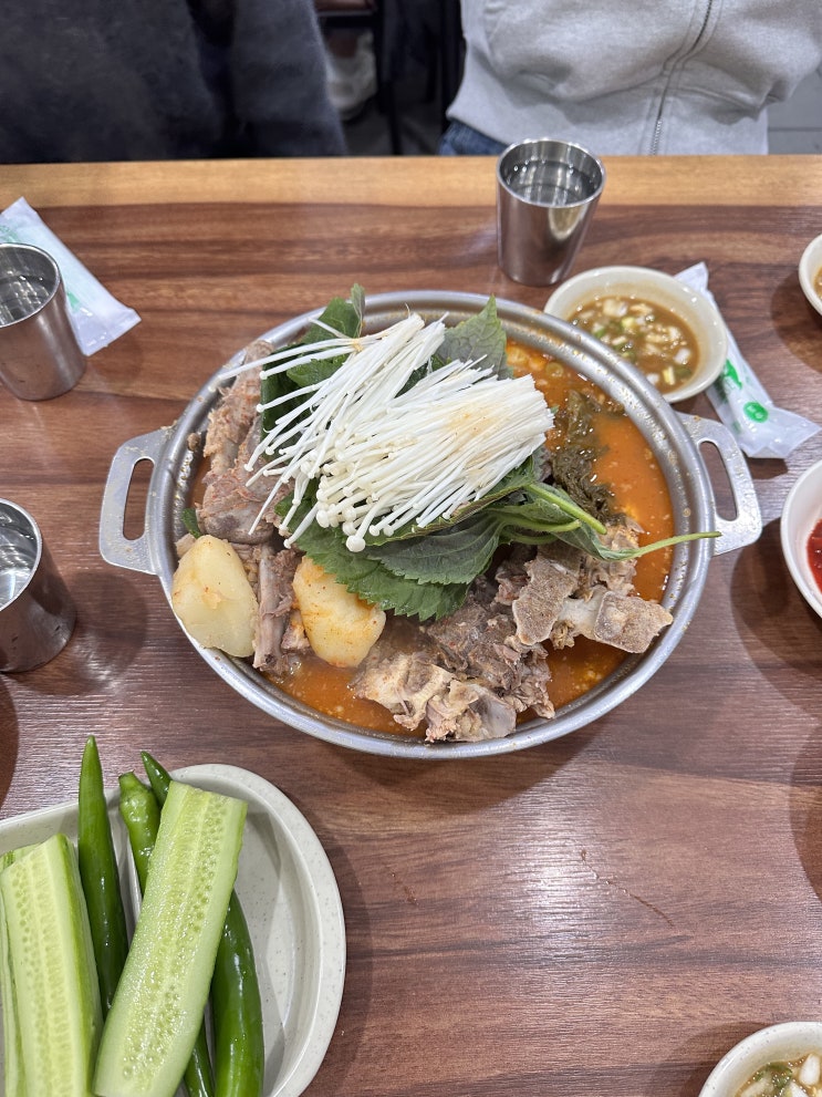  성수동 맛집 소문난 성수 감자탕 주말 웨이팅 후기