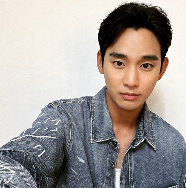 [뉴컬이슈] 김수현, 이게 웬 날벼락…앞으로 더 뜨거울텐데