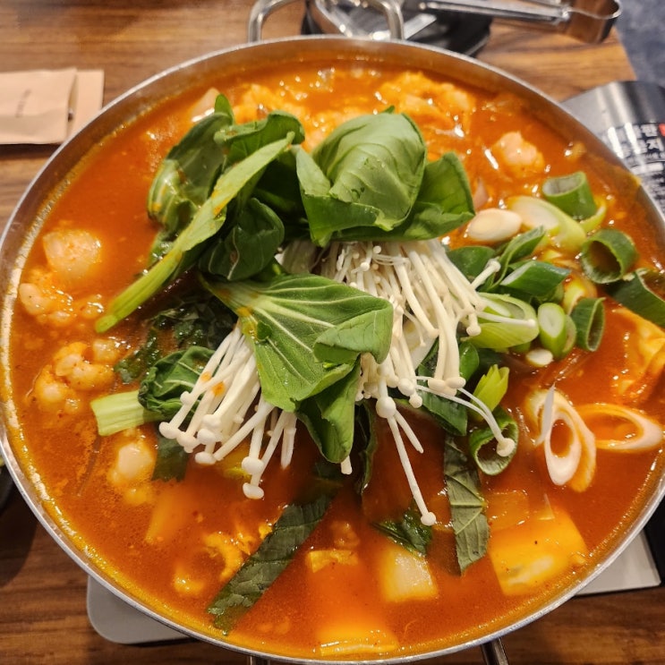  신촌 이대, 가성비 한우 곱창 대창 전골 맛집 우곱, 반찬까지 맛있는