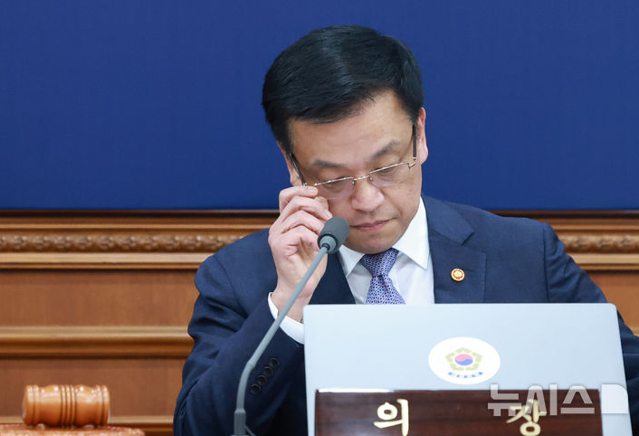 대통령 <b>권한대행</b>, 국무총리 직무<b>대행</b>, <b>최상목</b> 프로필