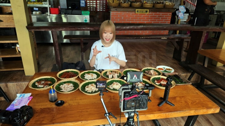  쯔양 발리 바비굴링 촬영. Pande Egi