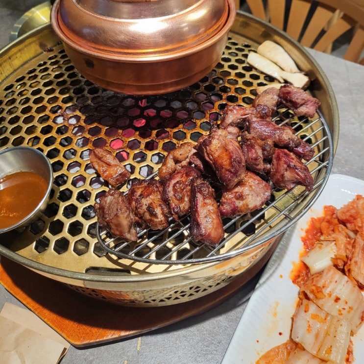  광교 돼지고기 맛집 룸식당 금우돈