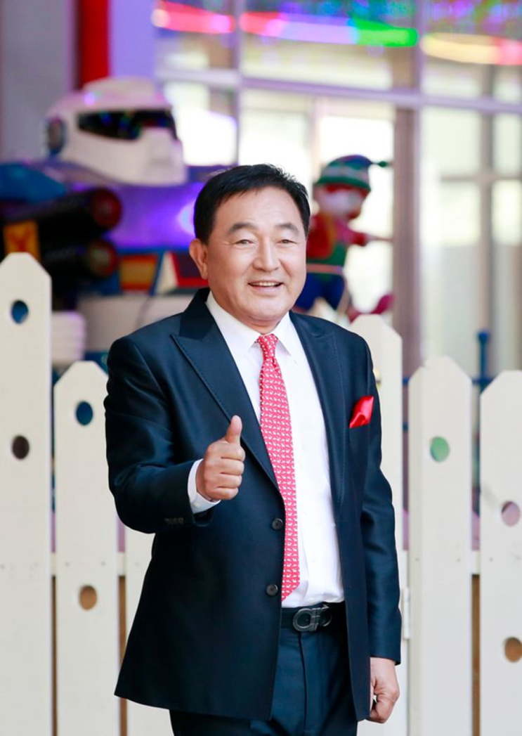 ‘190억 <b>빚</b>’ 임채무의 <b>두리랜드</b>…적자에도 35년째 운영한... 