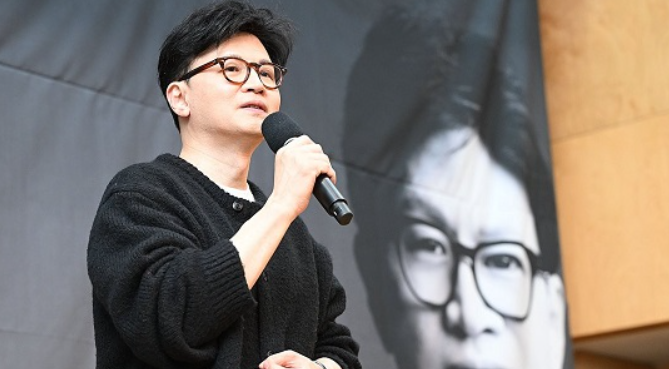 한동훈, 개헌 운운 전에 <b>검찰개혁</b>으로 반성해야 한다