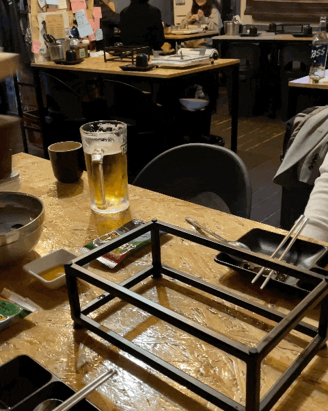  동교해물 홍대입구 술집 레트로 8090 감성 가성비 해산물 맛집
