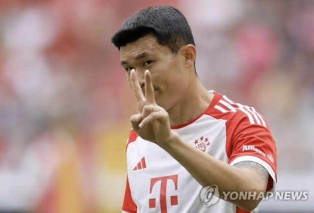  김민재에게 항복했다!…'억까 언론' 키커 "KIM 스피드? 그저 최고"→독일 매체 '2점 퍼레이드'