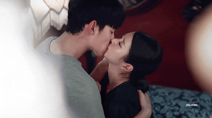 <b>서예지</b>, <b>김수현</b>과 ‘<b>양다리</b> 연애 <b>루머</b>’ 강력 반박!이제 좀 그만