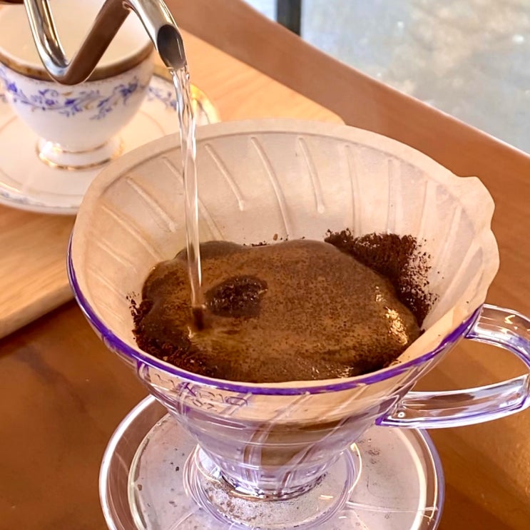  연남동 데이트하기 좋은 뷰맛집 핸드드립 전문점 신상카페, 노체
