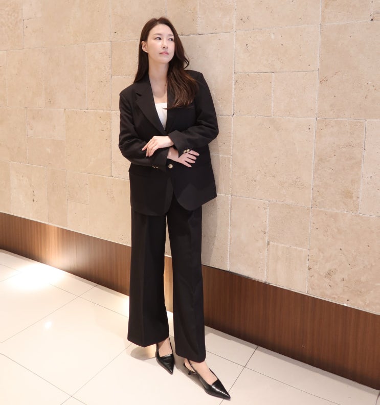여자 슬랙스 셋업 코디 봄 직장인 출근룩 브랜드 뮬랑