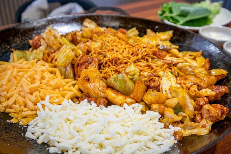  둔촌동역맛집 닭갈비 홍대닭갈비