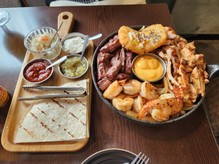  회기역 경희대병원 근처 멕시칸 타코 맛집 코타