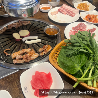  서대전역 맛집 깔끔하고 맛있는 고기집을 찾는다면, 육팡삼겹살 대전오류동점
